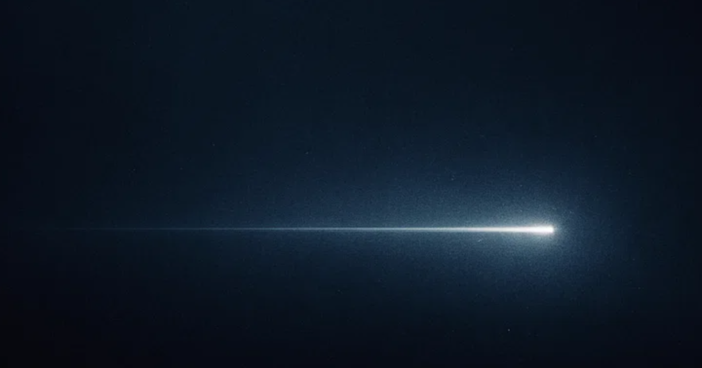 夜の底で、世界は静かに形を変え始める