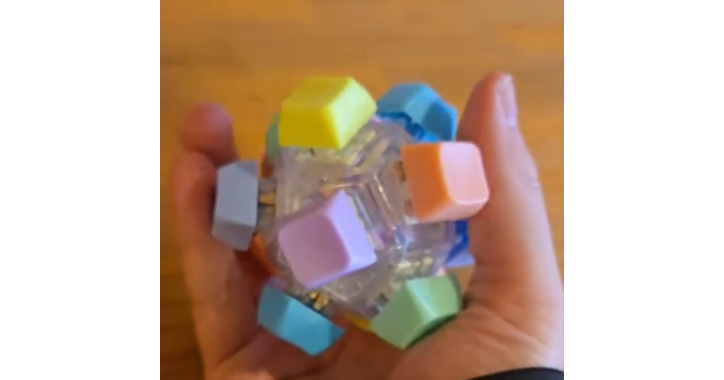 おがさんのおススメ玩具・商品　フィジェットトイ キーボード