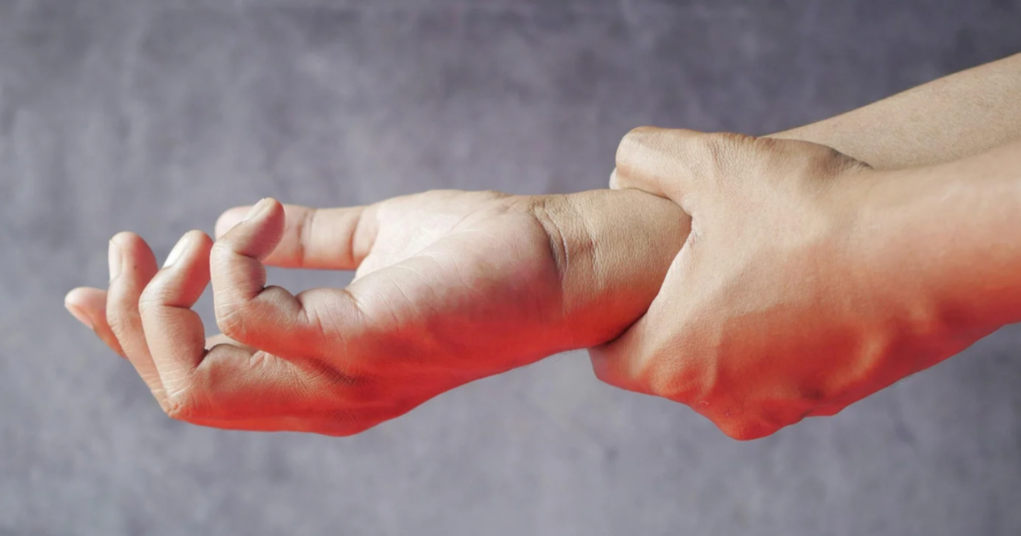 腱鞘炎｜動くか休むかで迷わなくなる判断軸― 指や手首の引っかかりに悩むあなたへ ―